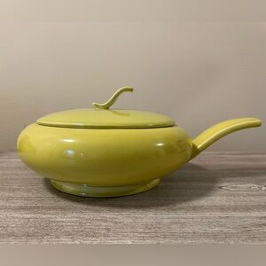Vintage MCM Covered Casserole Chartreuse Dish